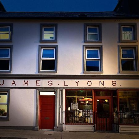 'James Lyons' The Old Main St Ballyhaunis Exteriör bild